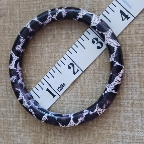 Cheetah Print Bangle Bracelet - Picture 3 of 5
